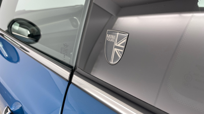 MINI Hatchback 2.0 Cooper S Exclusive 3dr Auto Petrol Hatchback